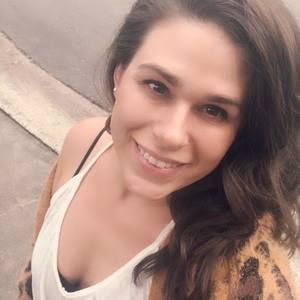 Meet your Posher, Leigh